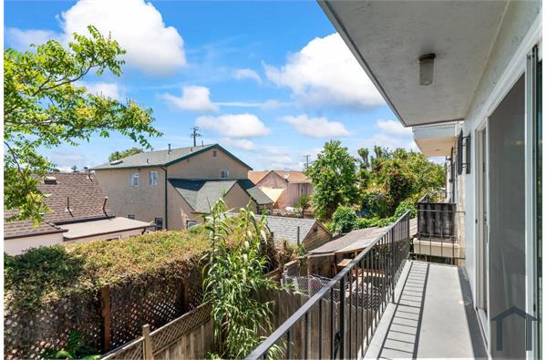 3 Bedroom Townhouse 7445 Weld St in Oakland, CA | AffordableHousing.com