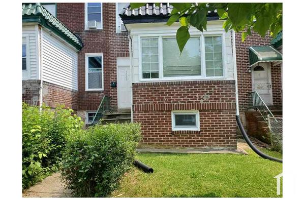 2 Bedroom Apartment 3003 Oakley Ave in Baltimore, MD 