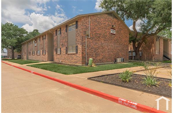 3 Bedroom Apartment 3155 French Rd in Beaumont TX