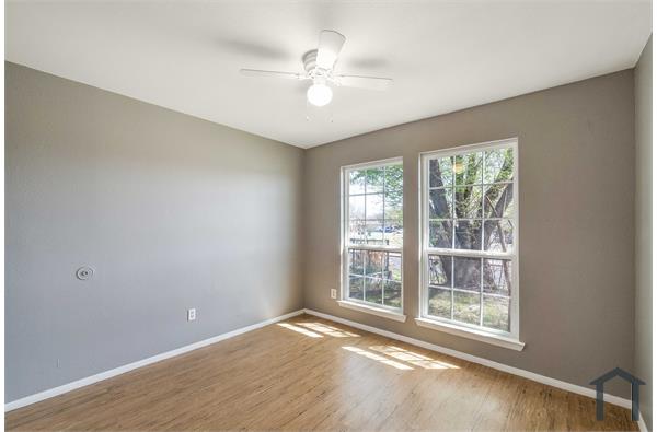 2 Bedroom Townhouse 4900 E Stassney Ln in Austin, TX 78744 ...