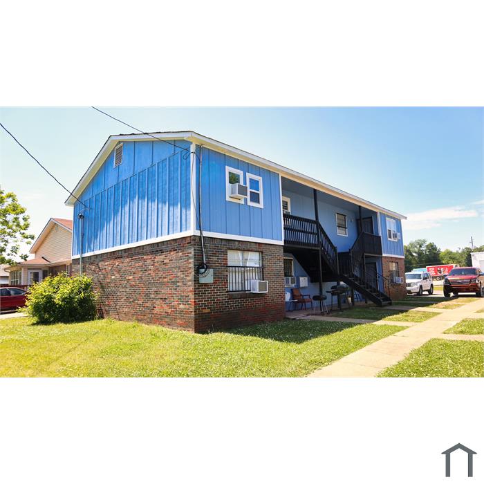 704 24th Ave W