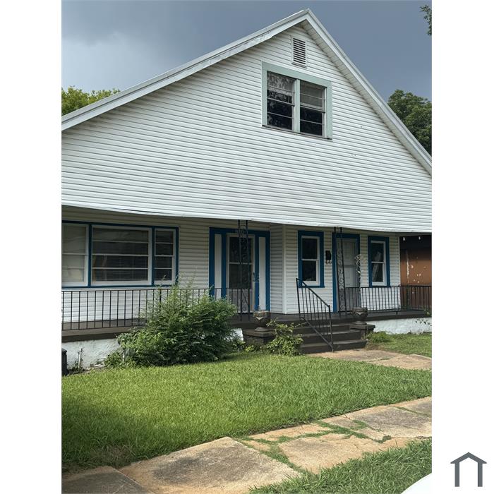 1216 4th Ave W
