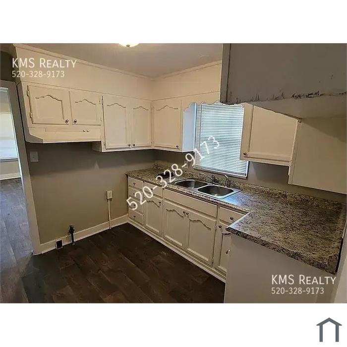 1717 Saint Charles Ave SW