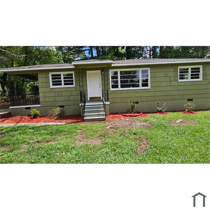1609 Lake Dr NE