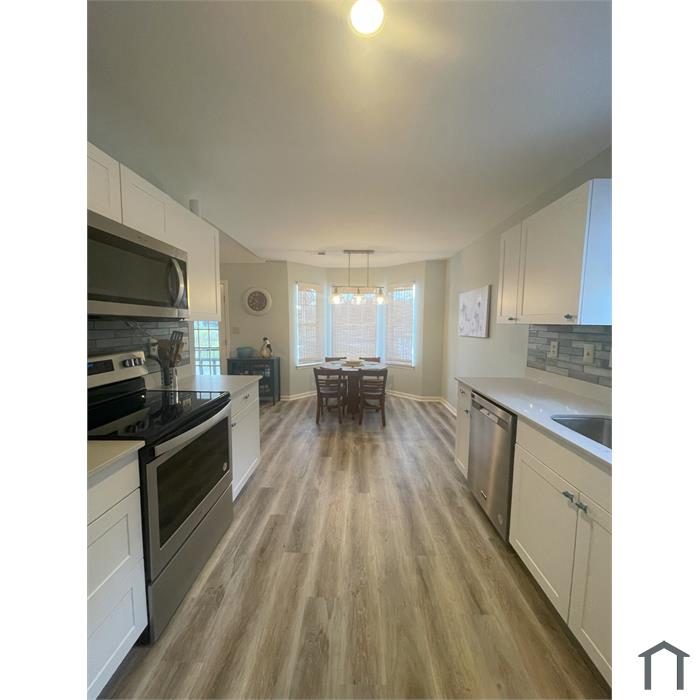 3500 Spruce Cir