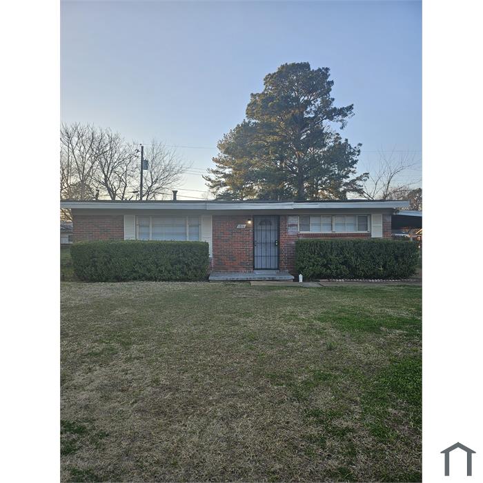 1816 Collier Dr