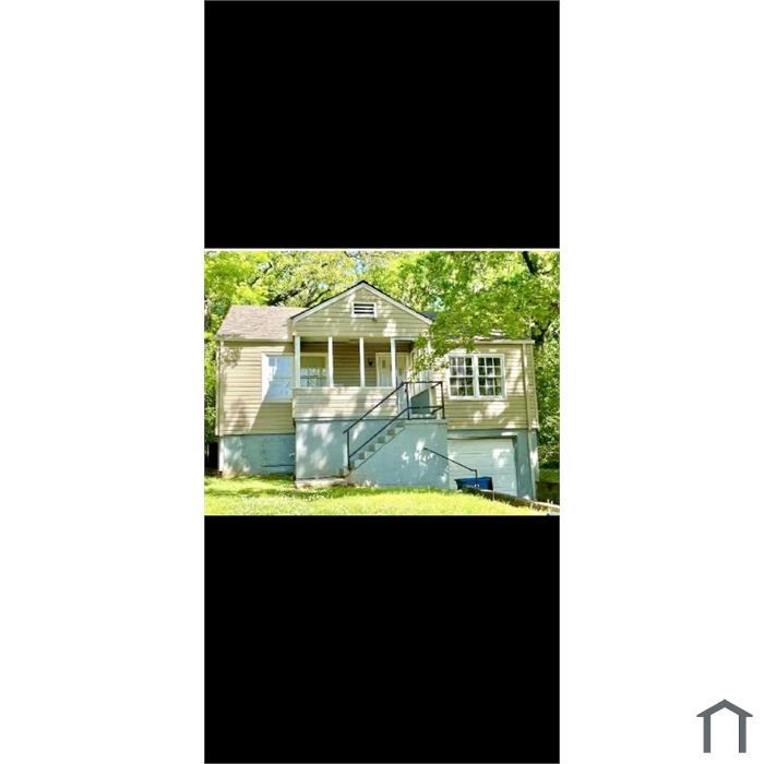 929 Woodward Rd