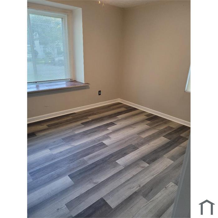 12 Courtland Dr