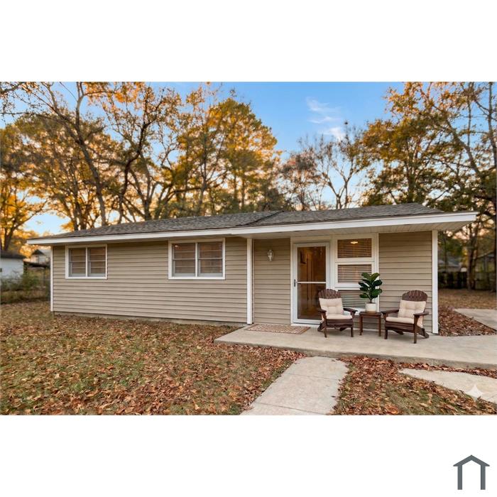 1122 Beechdale Rd