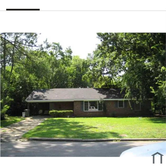 3889 Thomas Ave