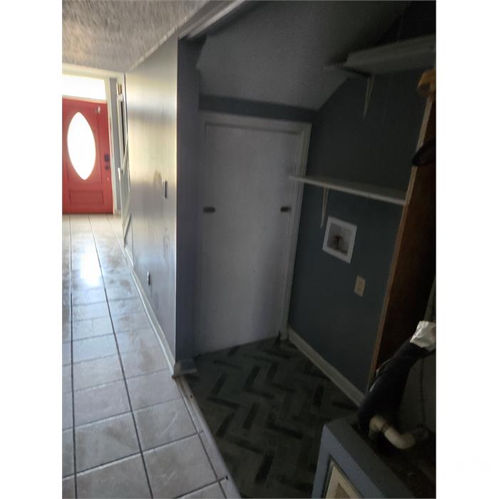 548 Winston Dr