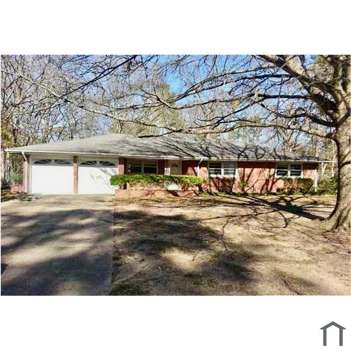 2725 Woodley Rd