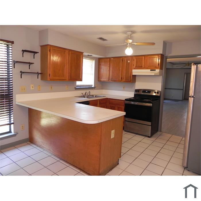 3633 Castle Ridge Rd