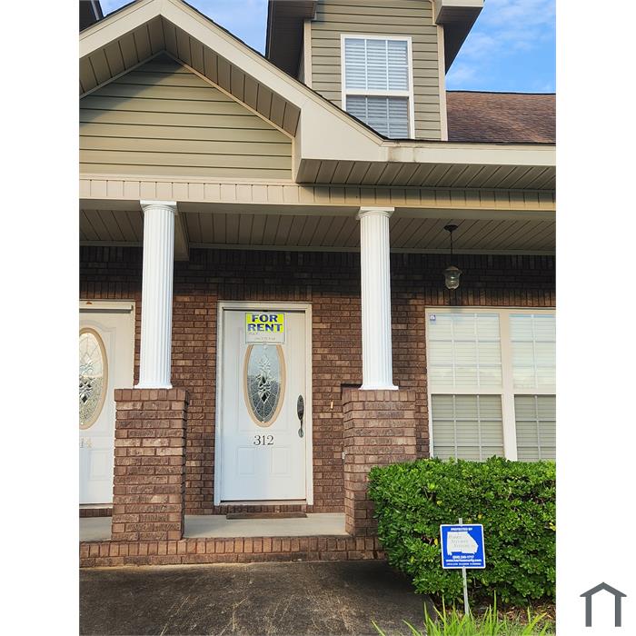 312 Stratford Dr