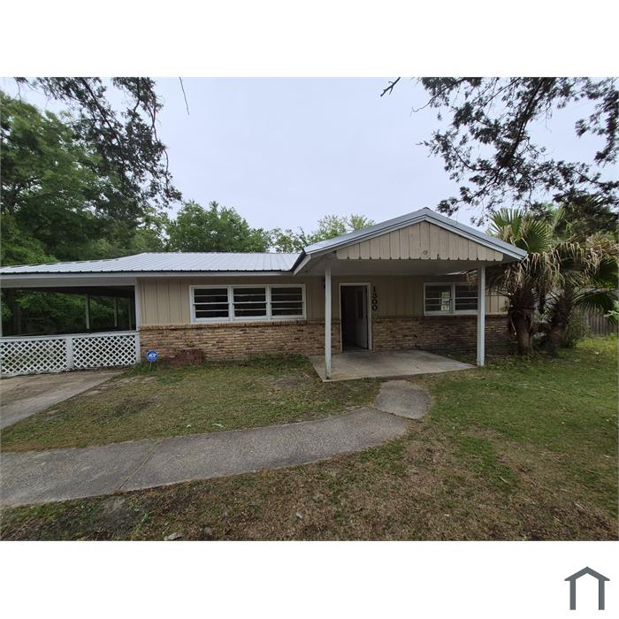1300 Creekway Dr