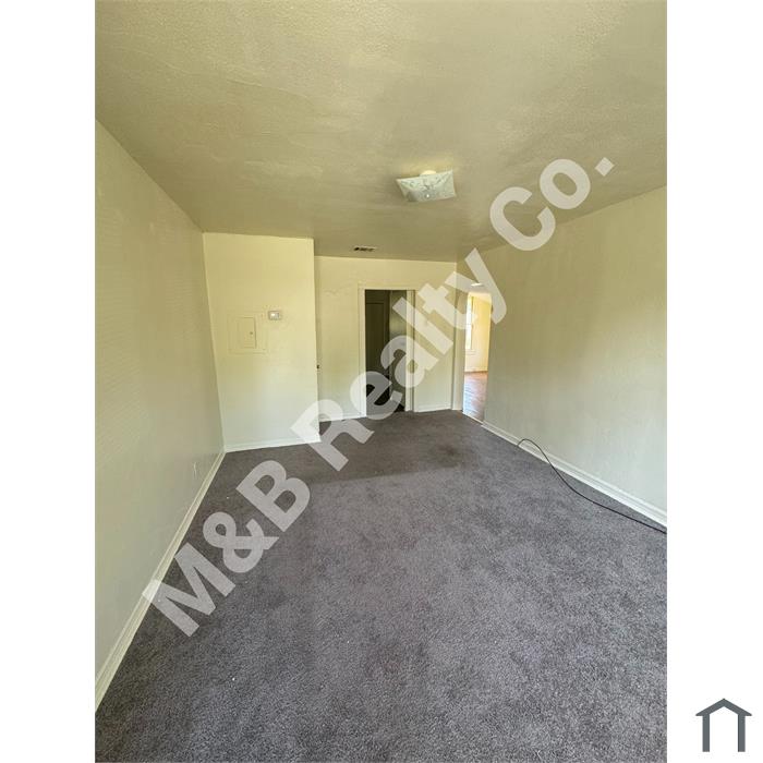 1805 1/2 Kibby St