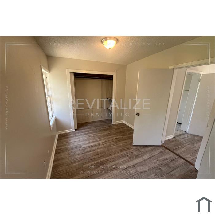 2208 1/2 Fairway Dr