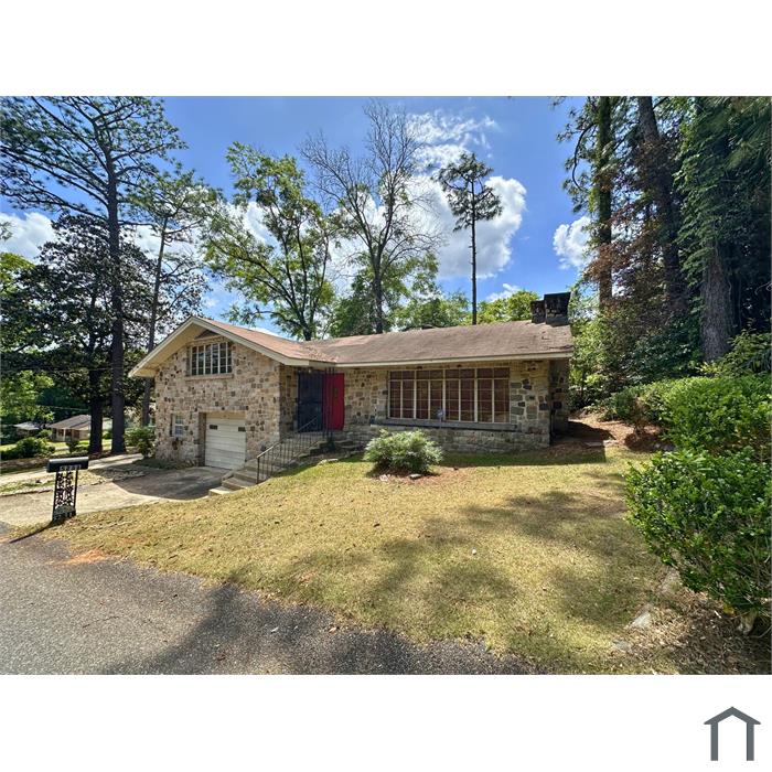 5231 Colonial Cir N
