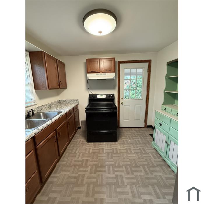 5316 Colonial Cir S