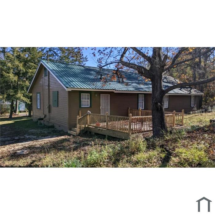 7 Newberry Dr