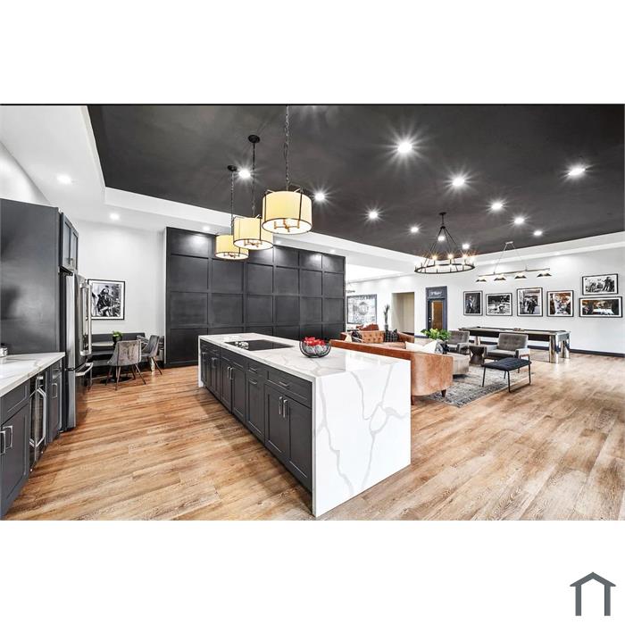 1350 W Van Buren St
