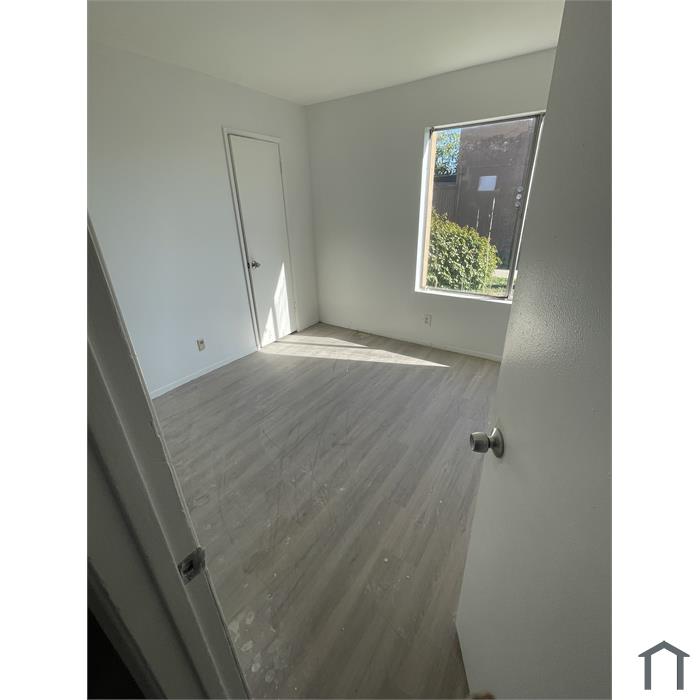 2408 W Campbell Ave