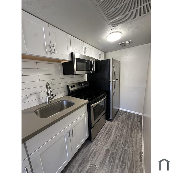 Prados Apartments 