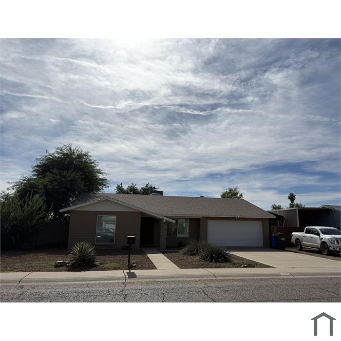 719 W Wescott Dr
