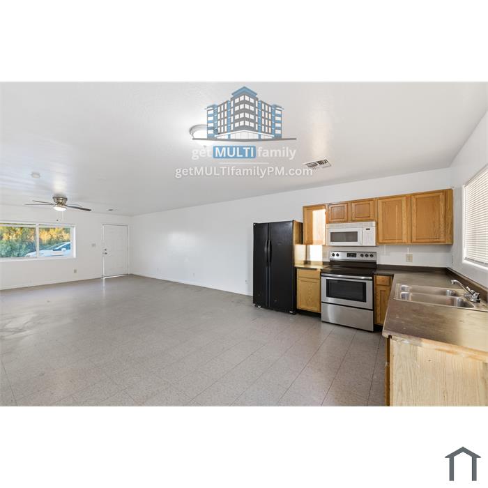 1331 E Pueblo Ave