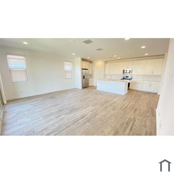 1656 W McNeil St