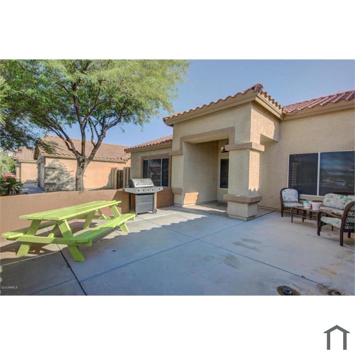 1409 E Darrel Rd