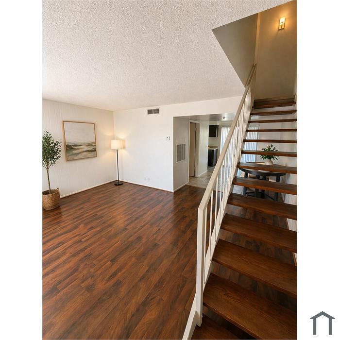 3524 W Dunlap Ave