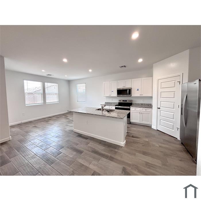 2055 W Sheridan Ave