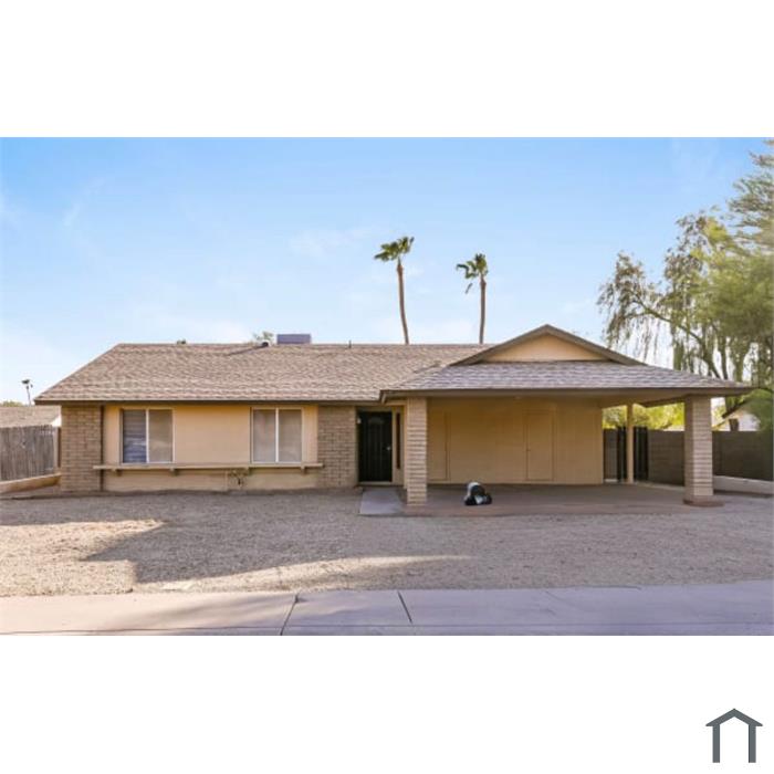 3221 N Woodburne Dr