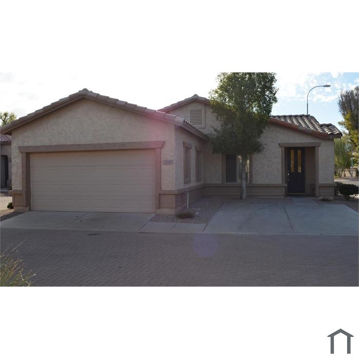 2547 E La Costa Dr