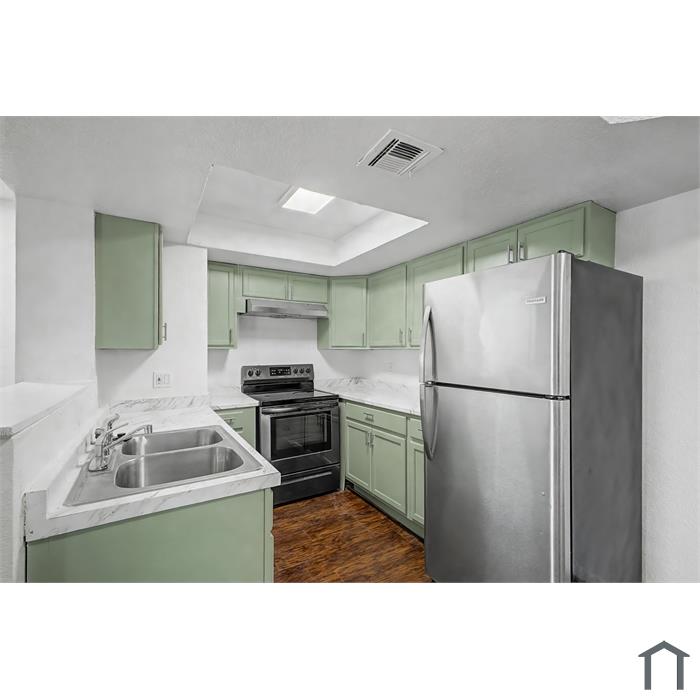 1370 S Price Rd