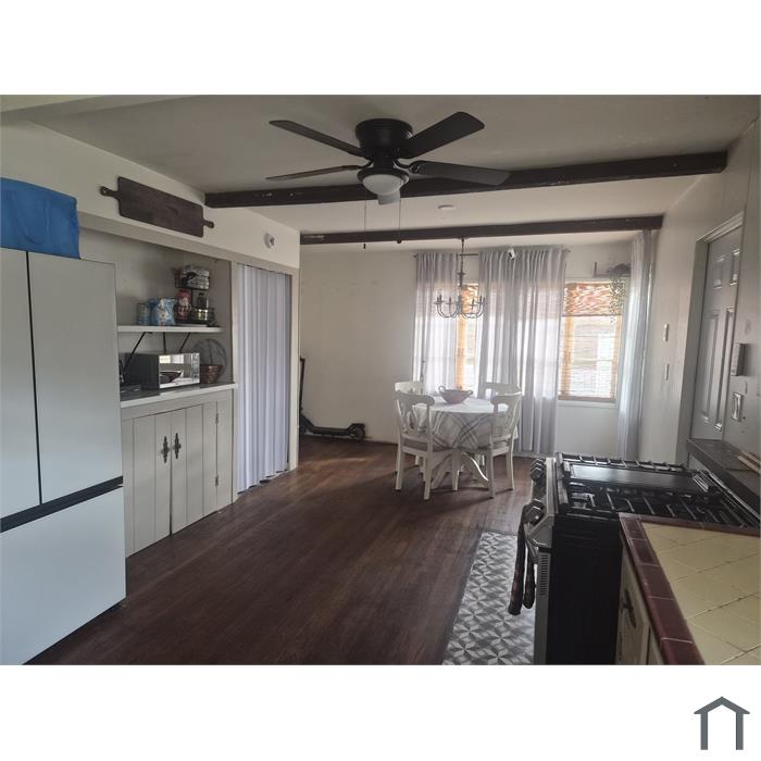 131 E 14th St