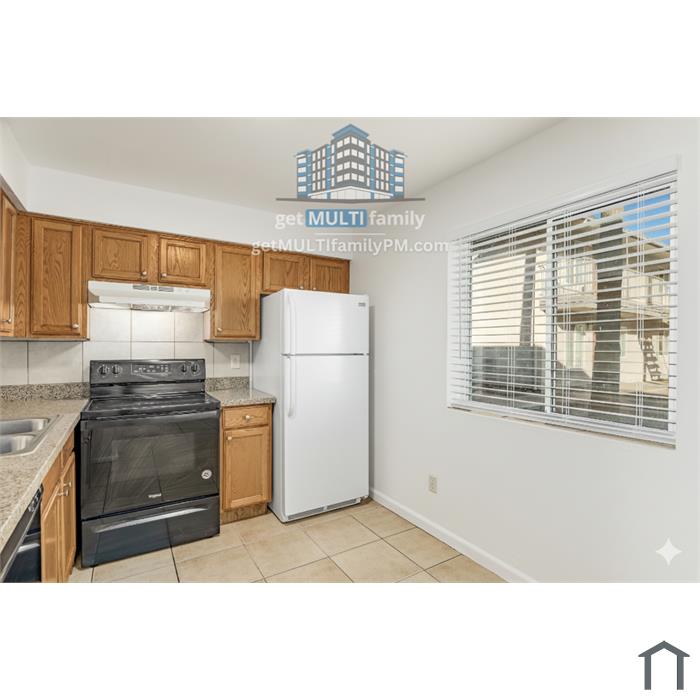 1925 E Hayden Ln