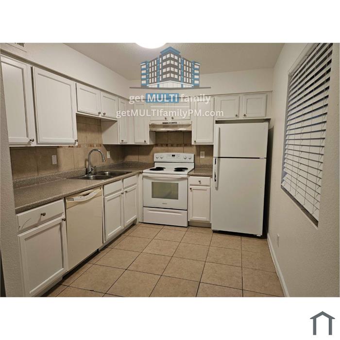 1925 E Hayden Ln