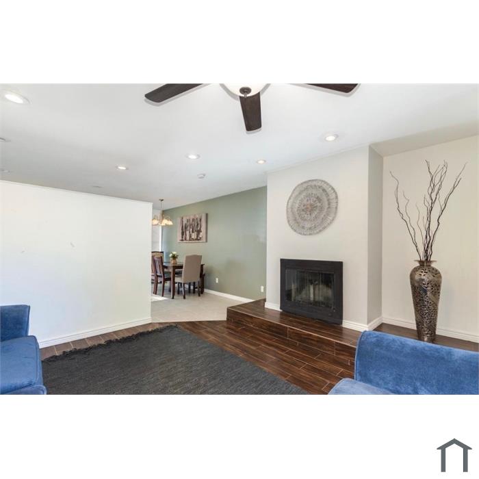 2331 W Carson Dr