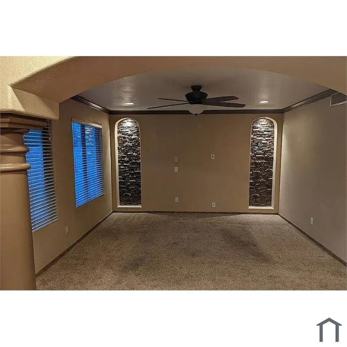 3550 W Mariposa Grande