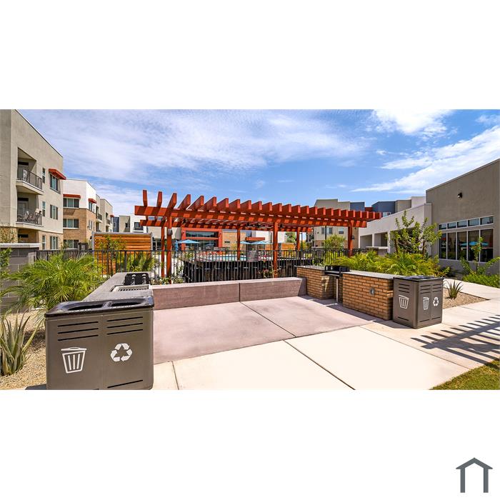 Estrella Springs at Canyon Trails Apartments