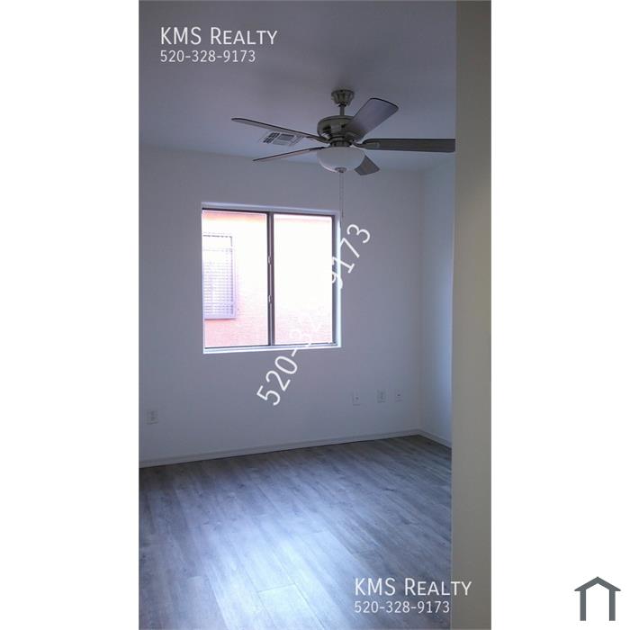 2375 E Calle Arroyo Lindo