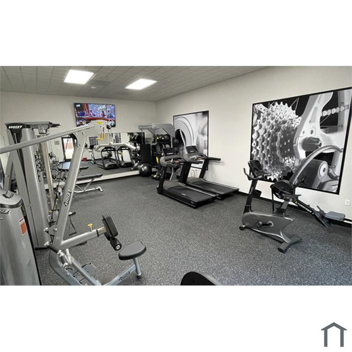 7424 E Speedway Blvd