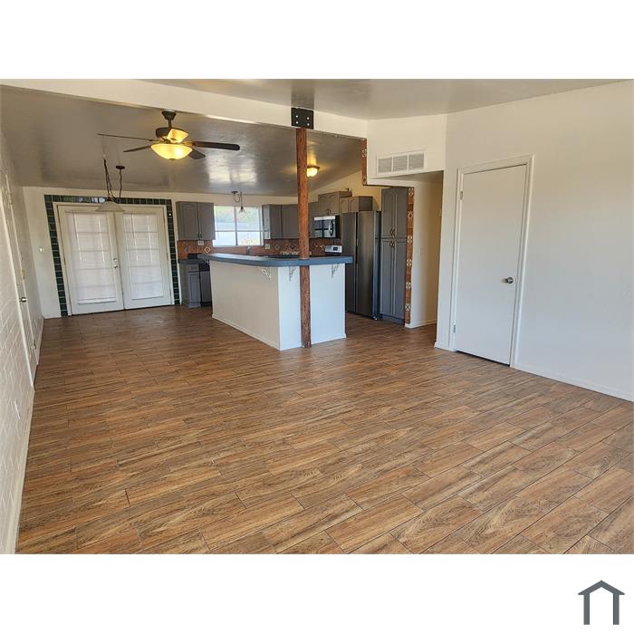 2932 S Enchanted Hills Dr