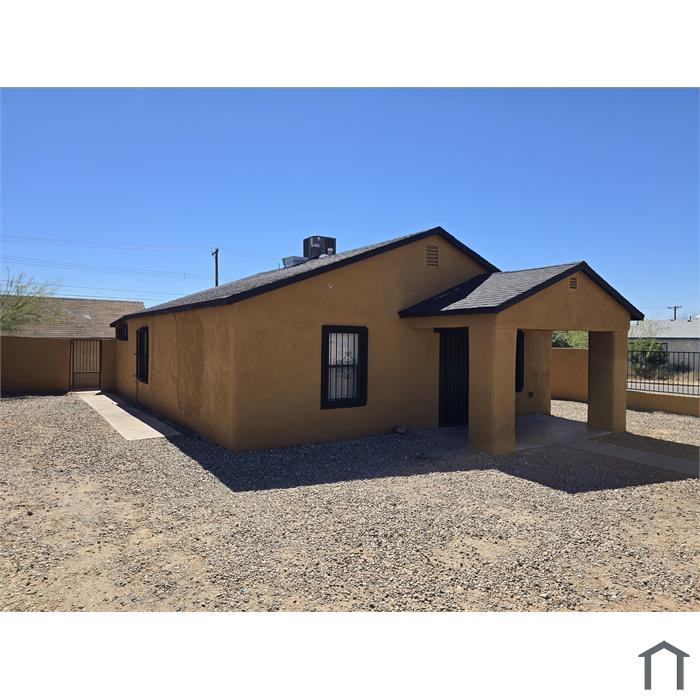 302 E Pennsylvania Dr