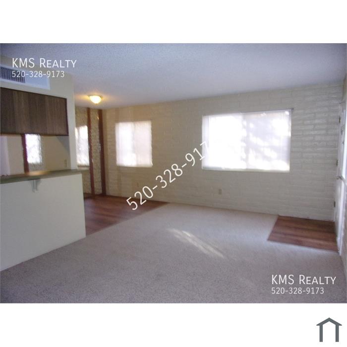 6609 E Calle Alegria