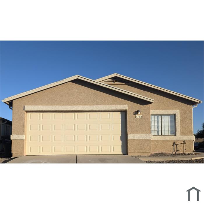 1732 W Rue du Fleuve