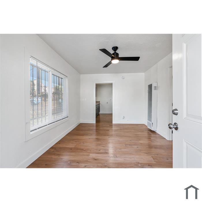 314 W 63rd Pl