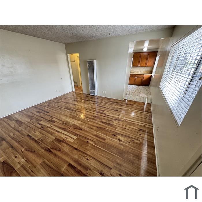 6103 Wall St